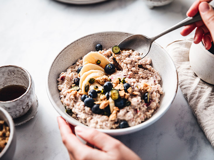 350-calorie-Oatmeal-for-breakfast