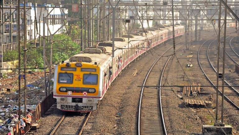 Latest Mumbai local train time table between Kharkopar and Belapur