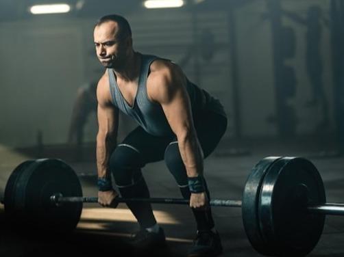 Deadlift Powerhouse: Benefits for Weight Loss, Strength, and Daily Life