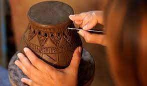 The Artisan’s Trail: Handicrafts and Artistic Traditions of India