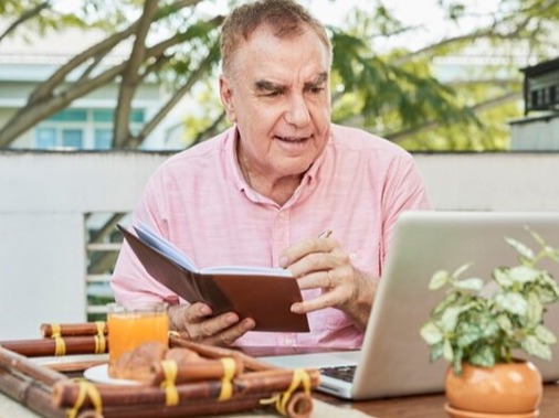 Financial Independence for Elderly People: Why Does It Matter After Retirement?